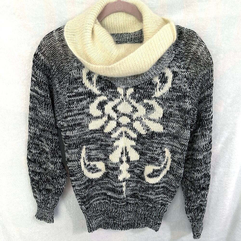 Vintage Ginenne Angora Lambswool Sweater Cowl neck Turtleneck Size Medium
